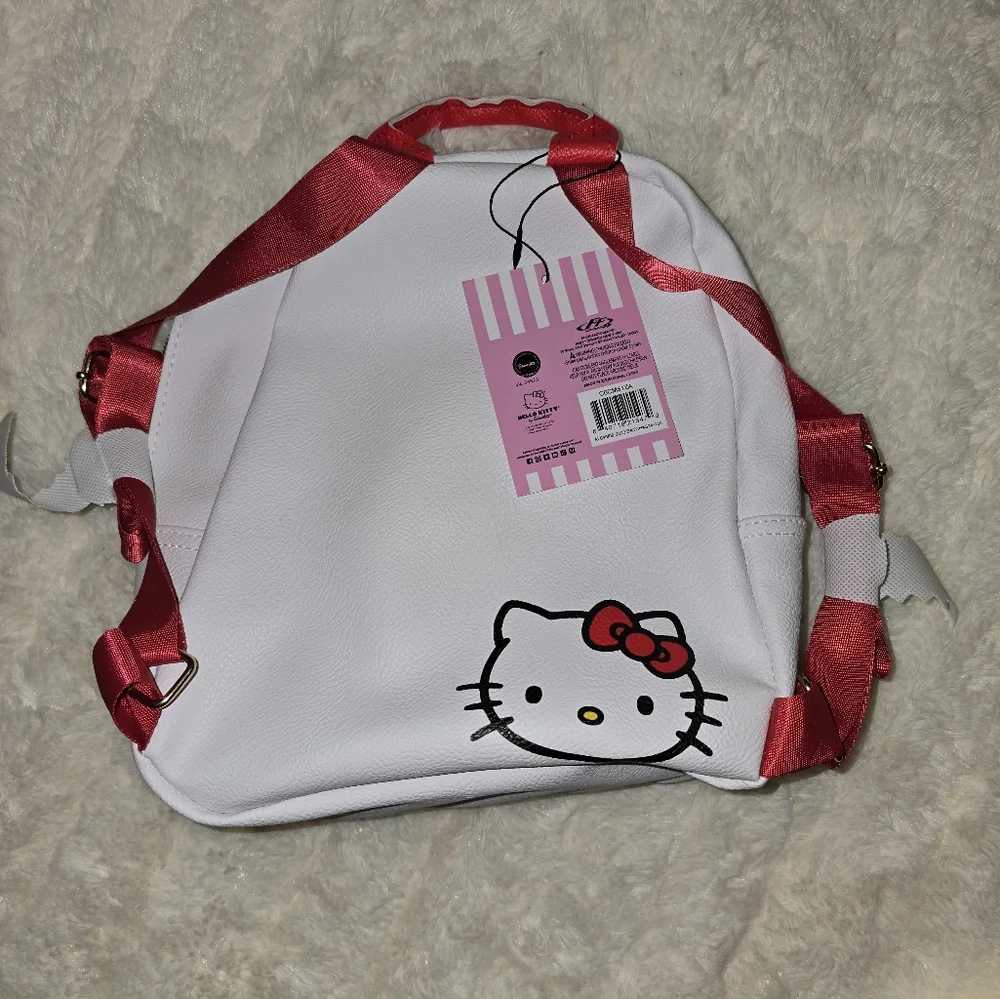 Hello Kitty Mini backpack - Picture 2 of 9